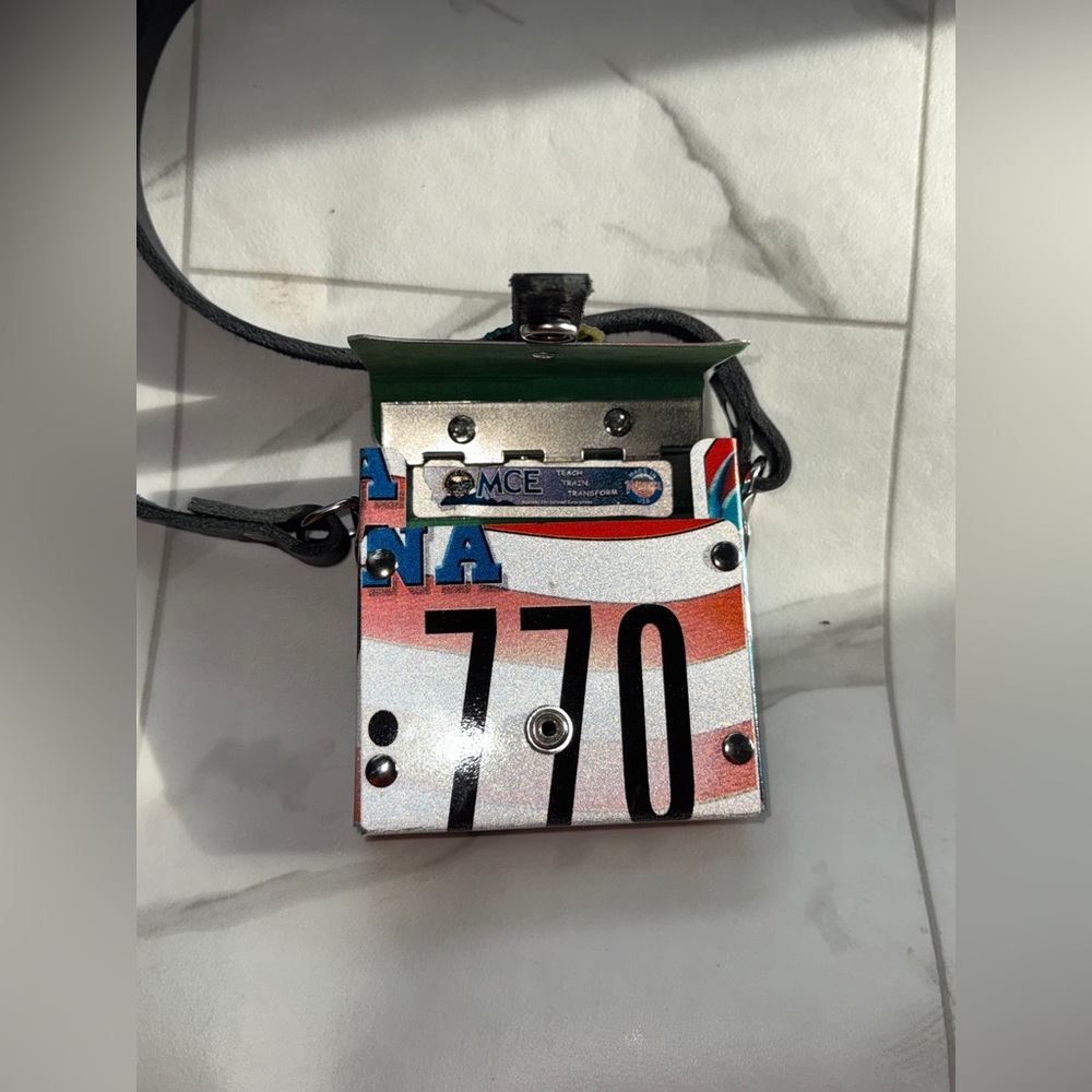 Upcycled License Plate Mini Purse Patriotic Eagle Design Unique Statement Purse - Picture 4 of 8